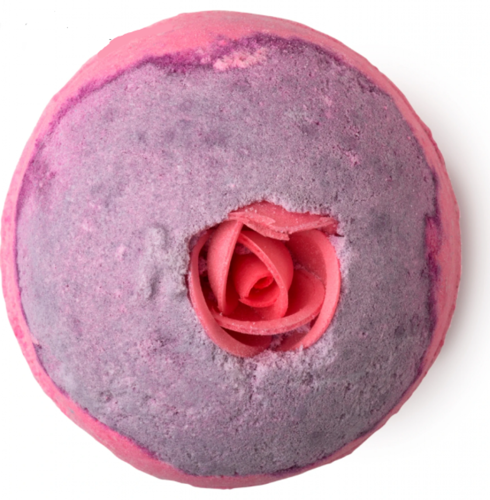 What is a Sex Bomb Bath Bomb? this is a much loved product for a sexy bath prior to a fantastic good night sex, powerful aphrodisiacs and ingredients that soften the body for maximum pleasure, Lush bath bomb review