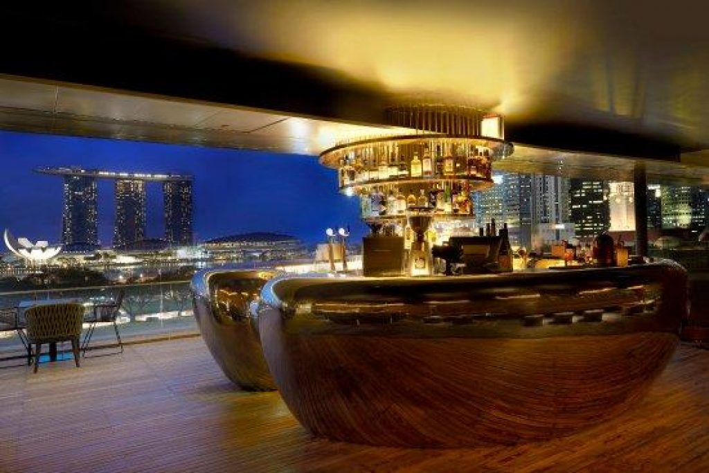 Smoke and Mirrors, Top Bars in Singapore, Best Bars Singapore, Singapore Bar Guide, Award Winning Bars Singapore, Bars to Drink in Singapore, cheap bars singapore, rooftop bars singapore, chill bars singapore, outdoor bars singapore, affordable rooftop bars singapore, hidden bars singapore, best rooftop bars singapore, fun bars singapore, 